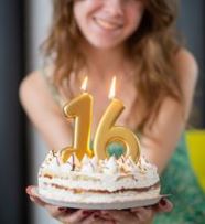 Большая поставка новых свечей для торта