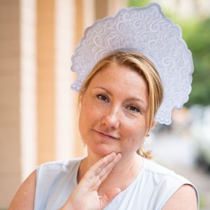 Кокошник Серебристый