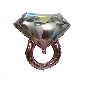 Фигура Кольцо с бриллиантом розовое золото 61 x 68 см