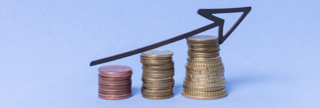 piles-coin-money-with-drawn-arrow.jpg piles-coin-money-with-drawn-arrow.jpg